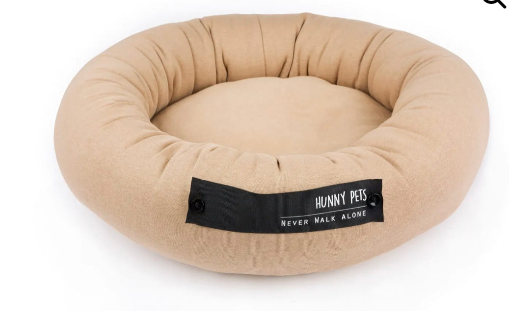 Customizable round dog bed, bright colors in fleece. Luxury kennel for your pet 100% Made in Italy.