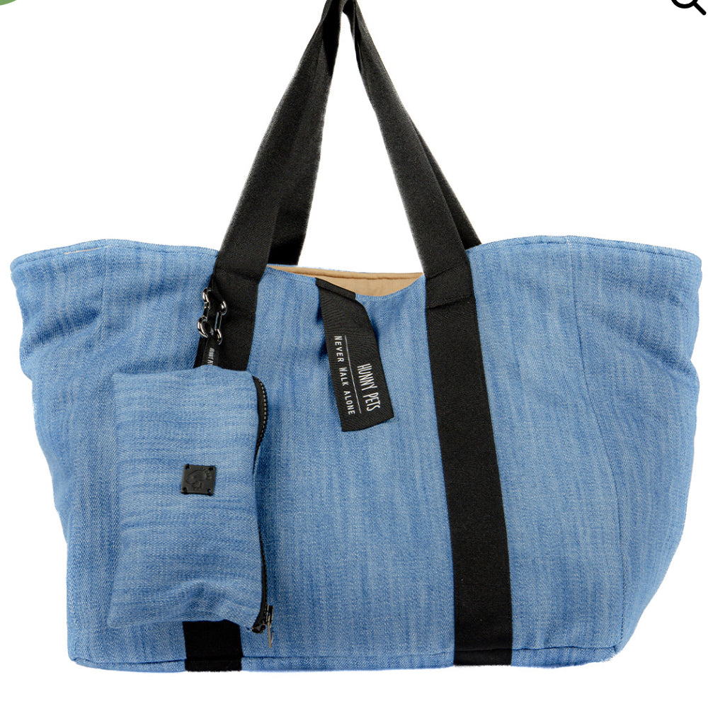 Kennel/Bag in Jeans with pochette and internal cushion. 2 functions in 1. Luxury accessories for your Pet.