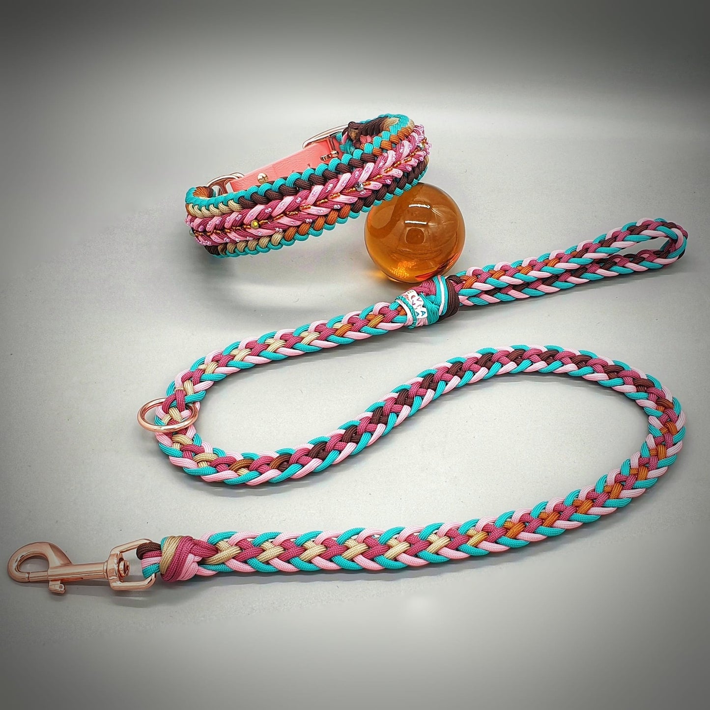 Paracord hand woven collar and leash. Exclusive design. Luxury accessories for your Pet.