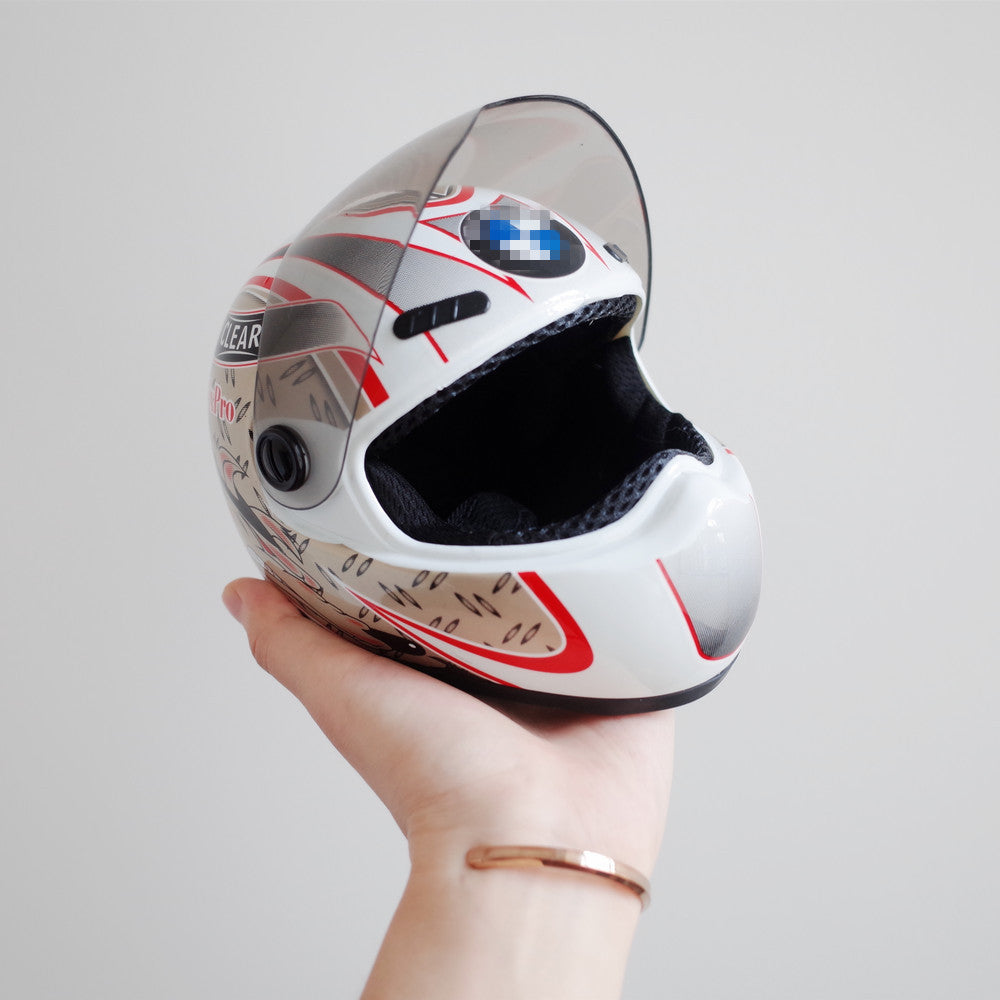 Mini helmet for your pet. Luxury chic accessories and clothing for dogs, cats and pets.