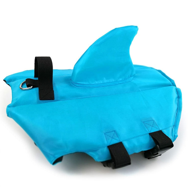 Shark life jacket to keep your treasure safe during boat trips, to the sea and to the lake. Luxury chic accessories and clothing for dogs, cats and pets.
